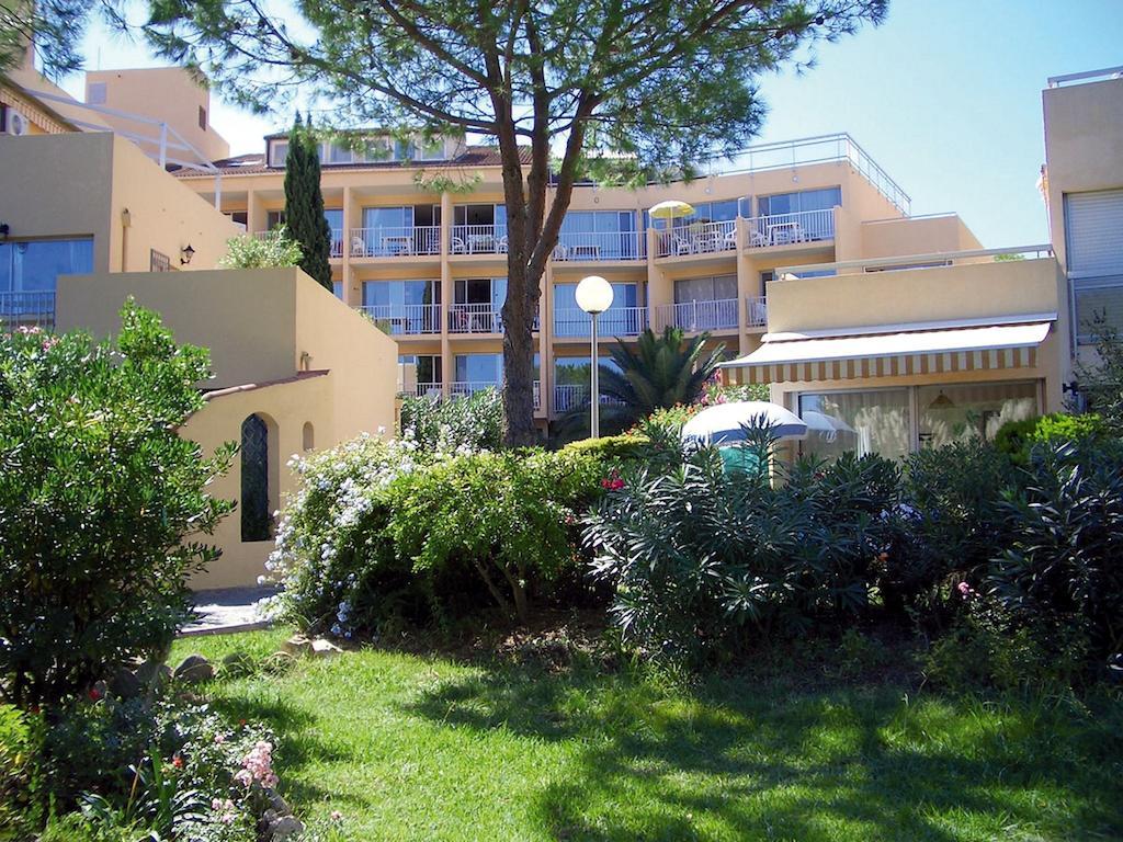 Les Residences Pinea Calvi  Exterior foto